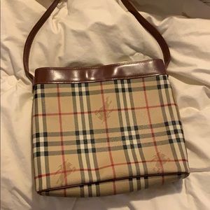 Genuine Burberry bag 🐎